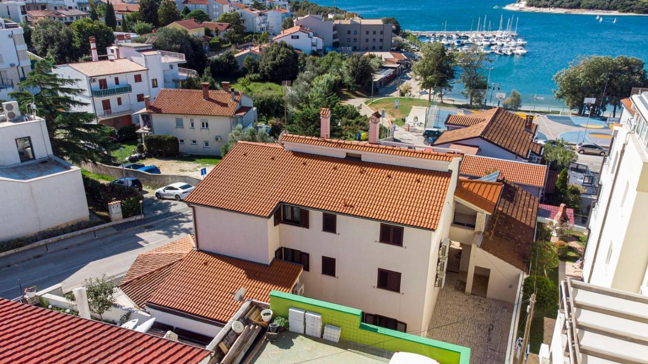 Holiday Apartment 50M From The Beach Pjescana Uvala Dış mekan fotoğraf